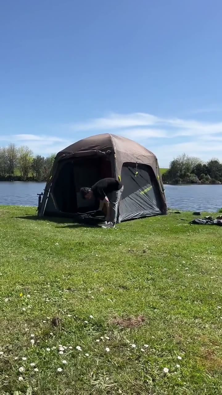 Fast-Setup Pop-Up Camping Tent for Four People detail 6