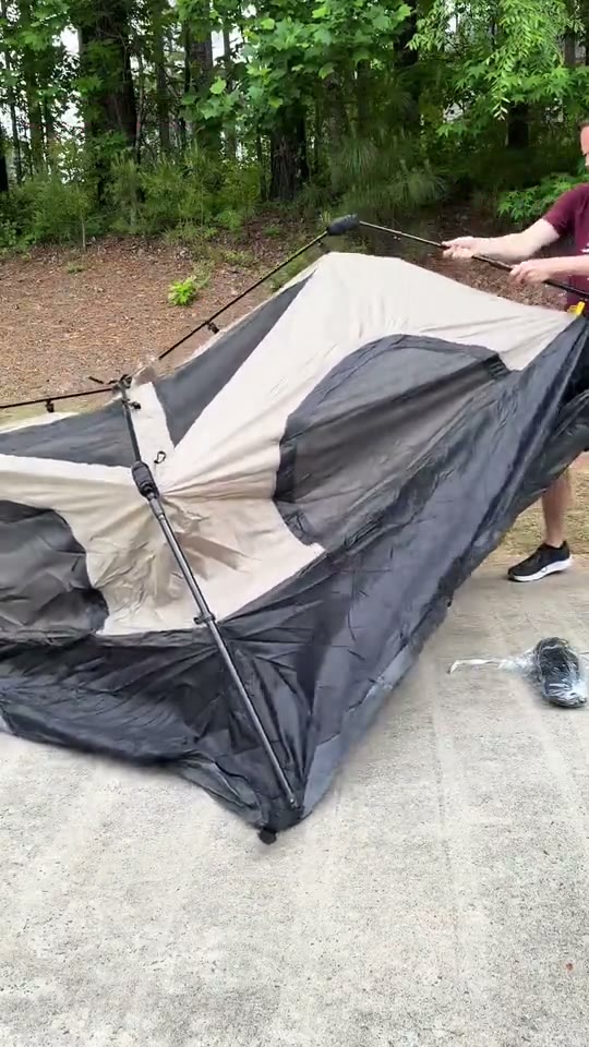 Fast-Setup Pop-Up Camping Tent for Four People detail 2